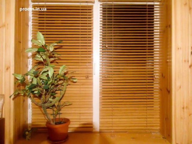 DSC01093__0-4-640x480_c